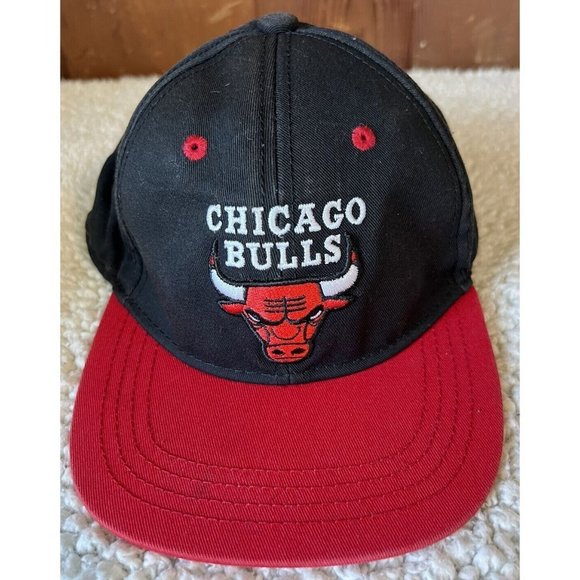 Primark Other - CHICAGO BULLS Logo Black Red Youth Snapback Adjustable Hat Cap